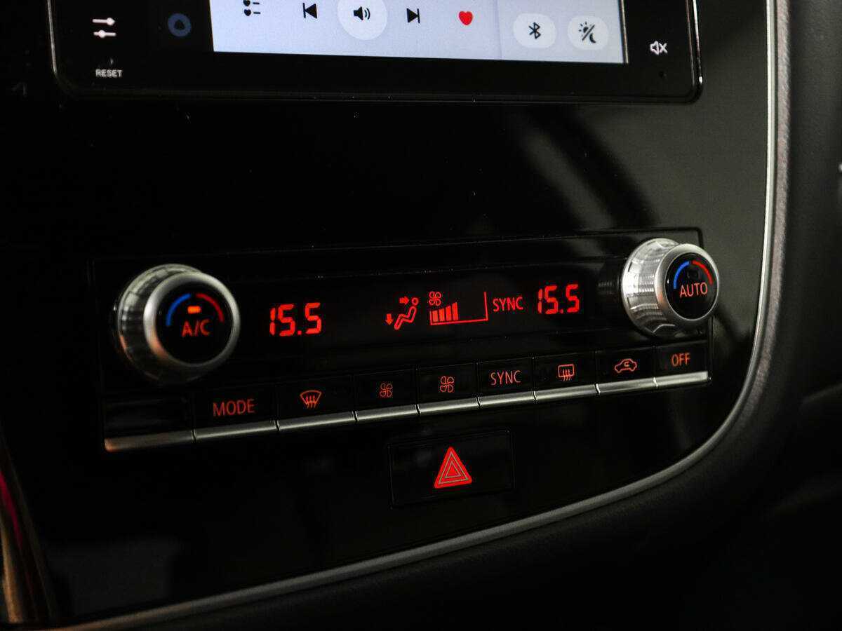 Купить Mitsubishi Outlander с пробегом. Фото: #15