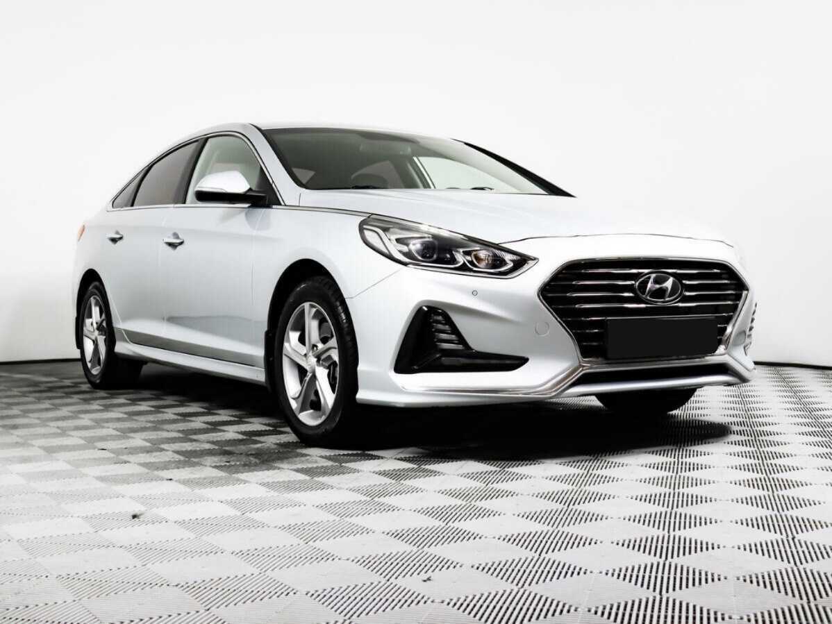 Купить Hyundai Sonata с пробегом. Фото: #2