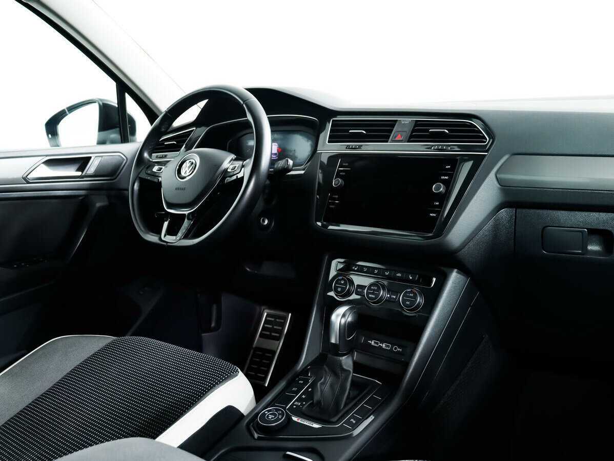 Купить Volkswagen Tiguan с пробегом. Фото: #6