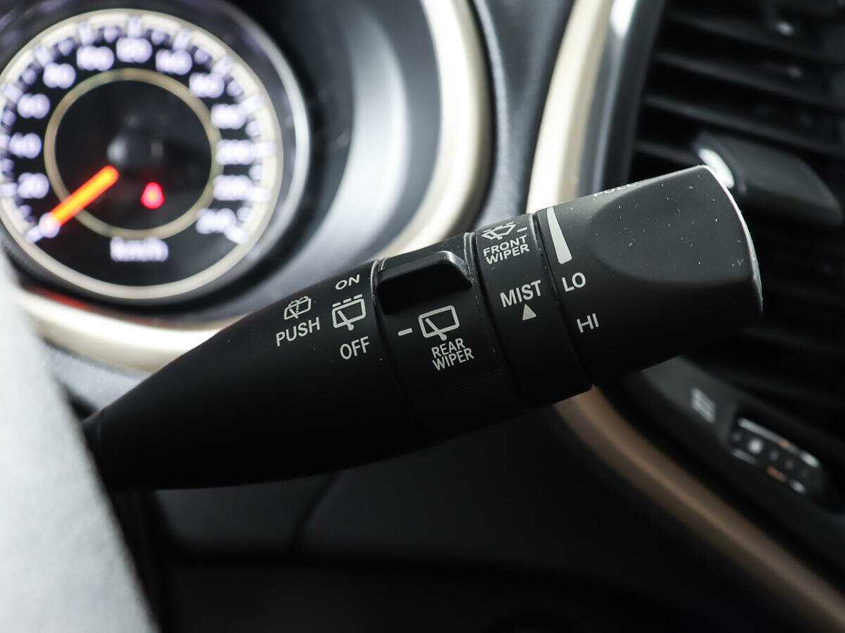 Купить Jeep Cherokee с пробегом. Фото: #18