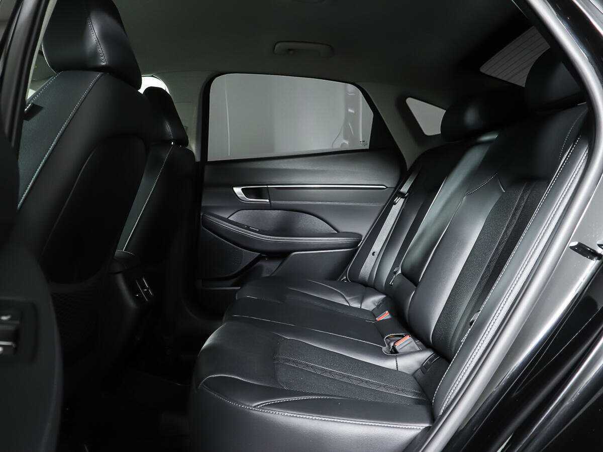 Купить Hyundai Sonata с пробегом. Фото: #9