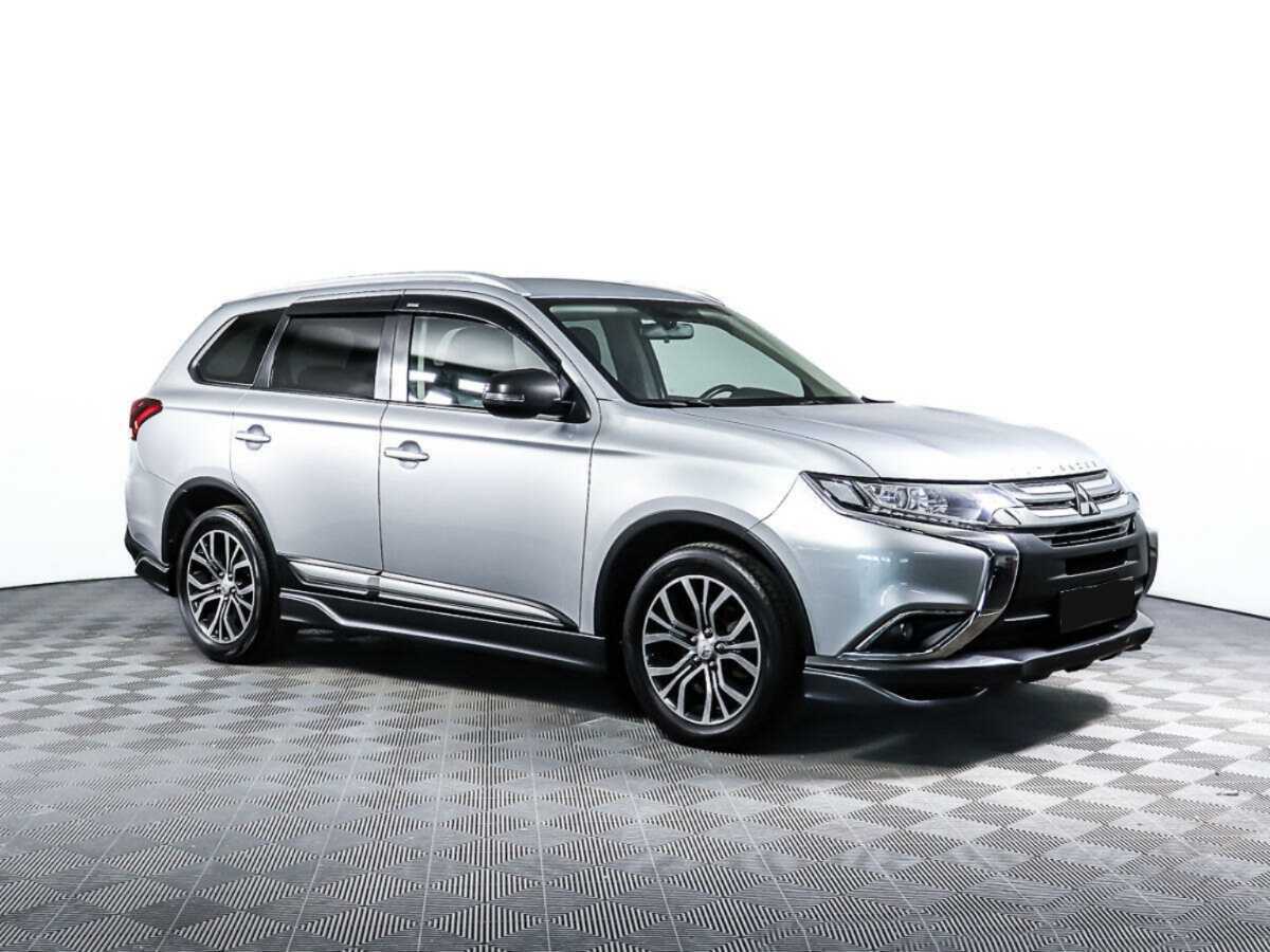 Купить Mitsubishi Outlander с пробегом. Фото: #2