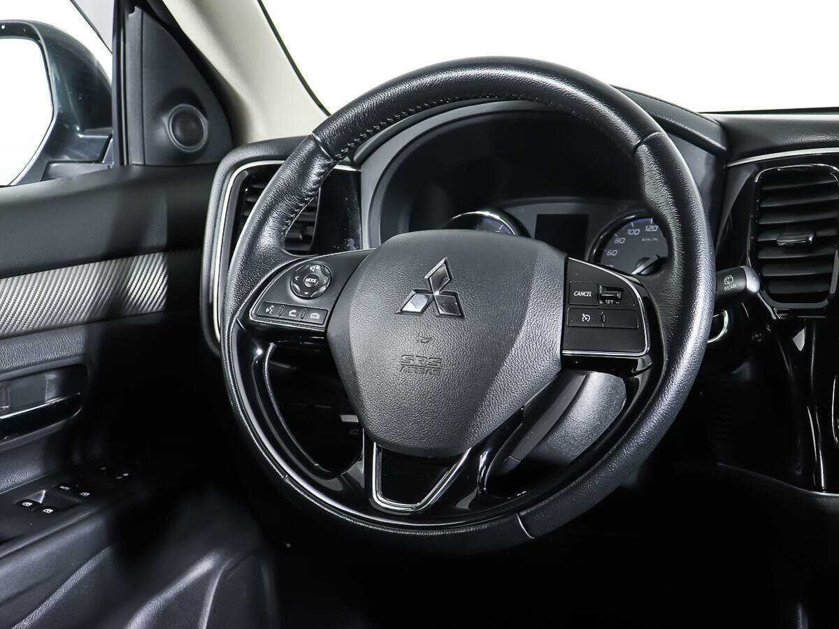 Купить Mitsubishi Outlander с пробегом. Фото: #13