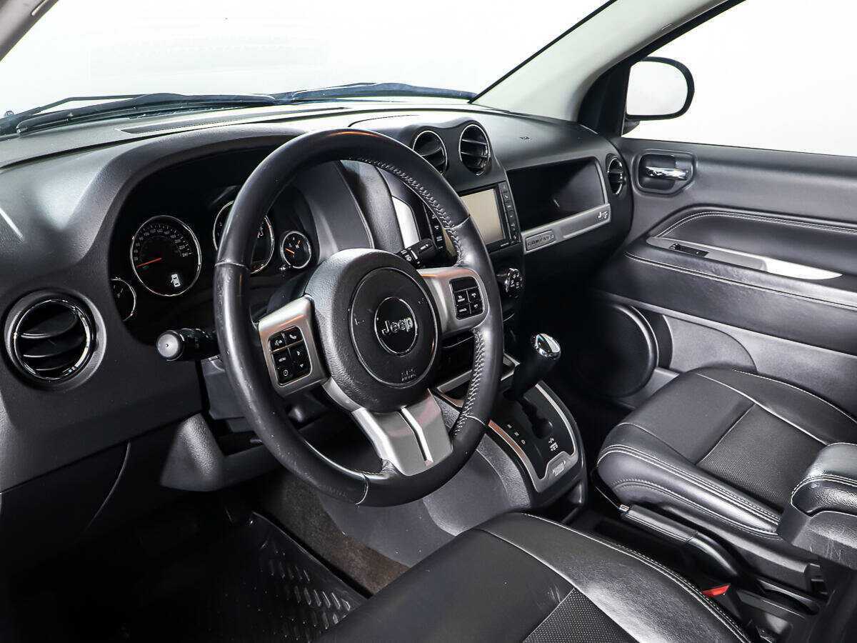 Купить Jeep Compass с пробегом. Фото: #14