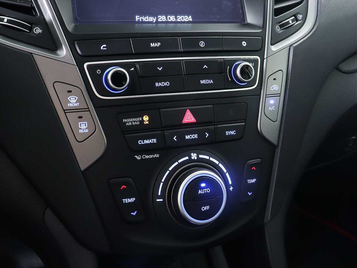 Купить Hyundai Santa Fe с пробегом. Фото: #18