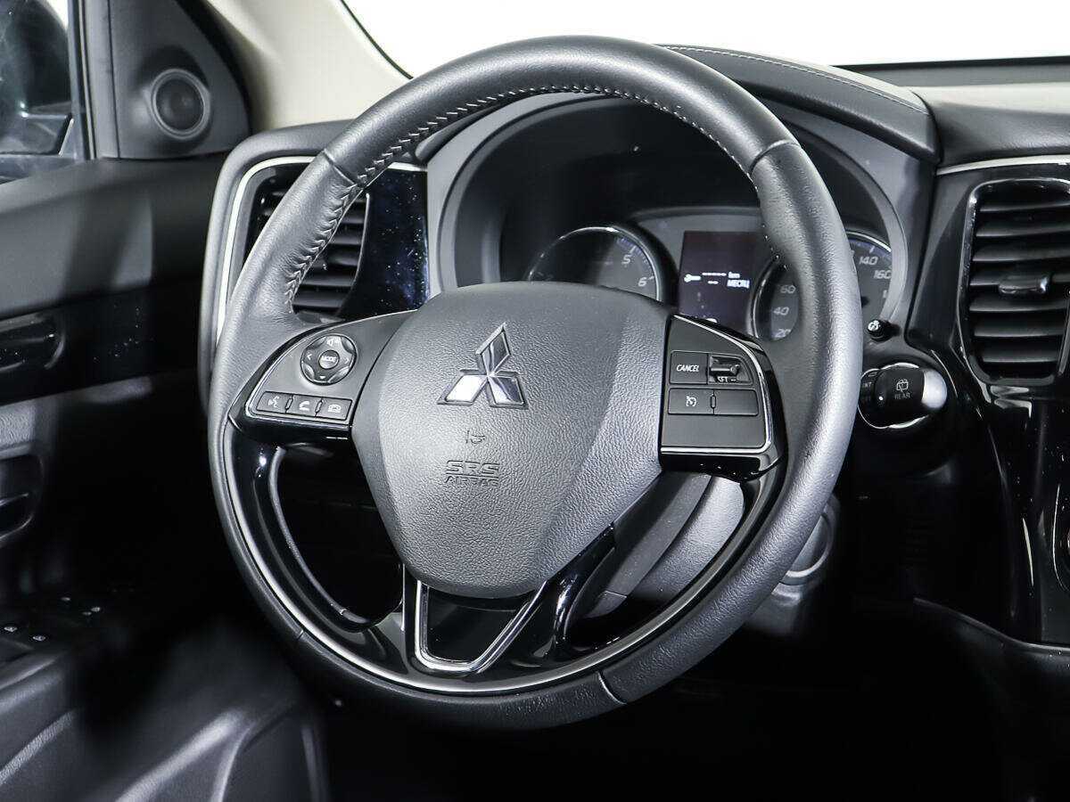 Купить Mitsubishi Outlander с пробегом. Фото: #14