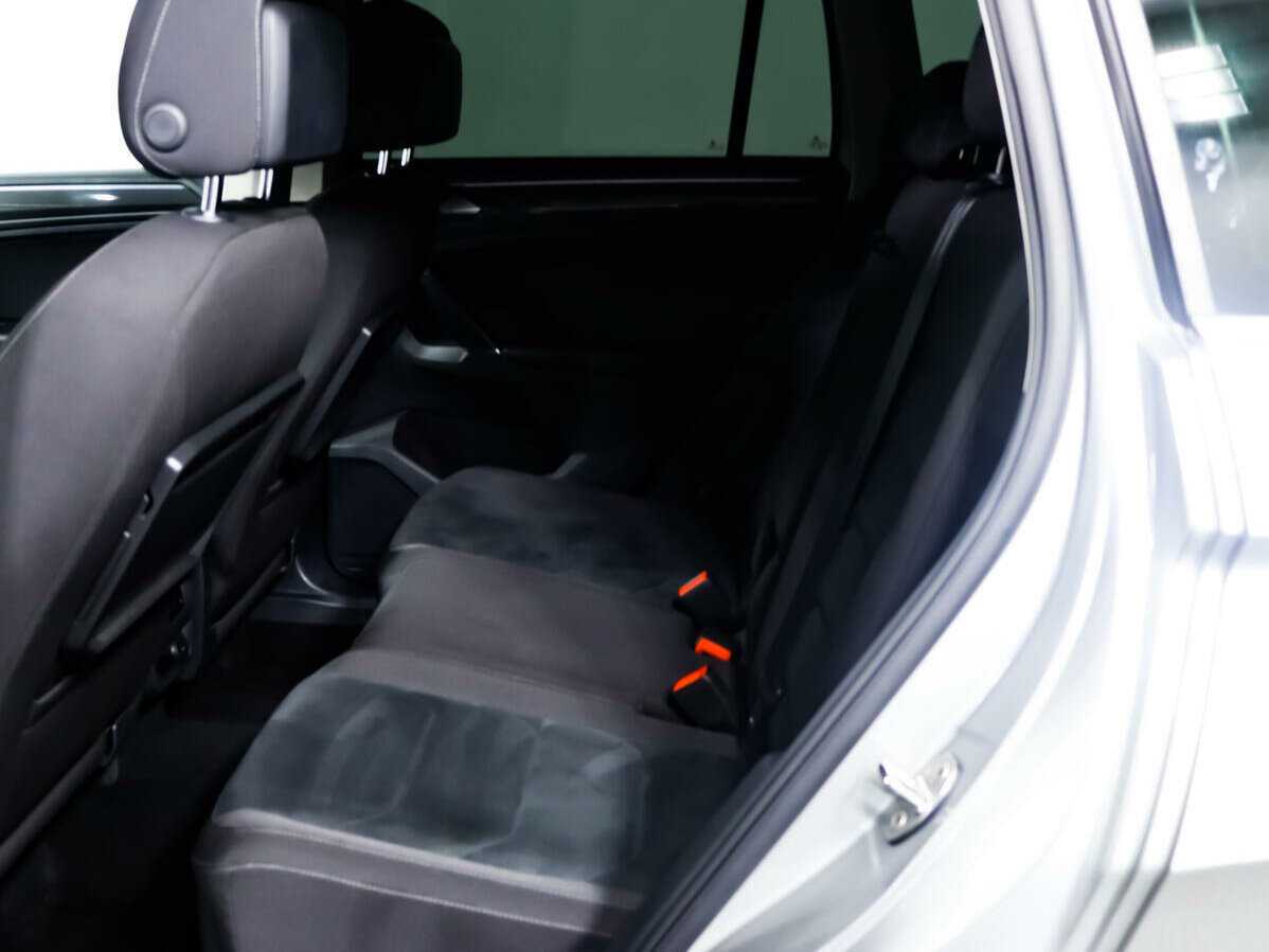 Купить Volkswagen Tiguan с пробегом. Фото: #9