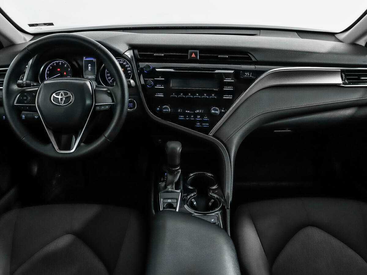 Купить Toyota Camry с пробегом. Фото: #12