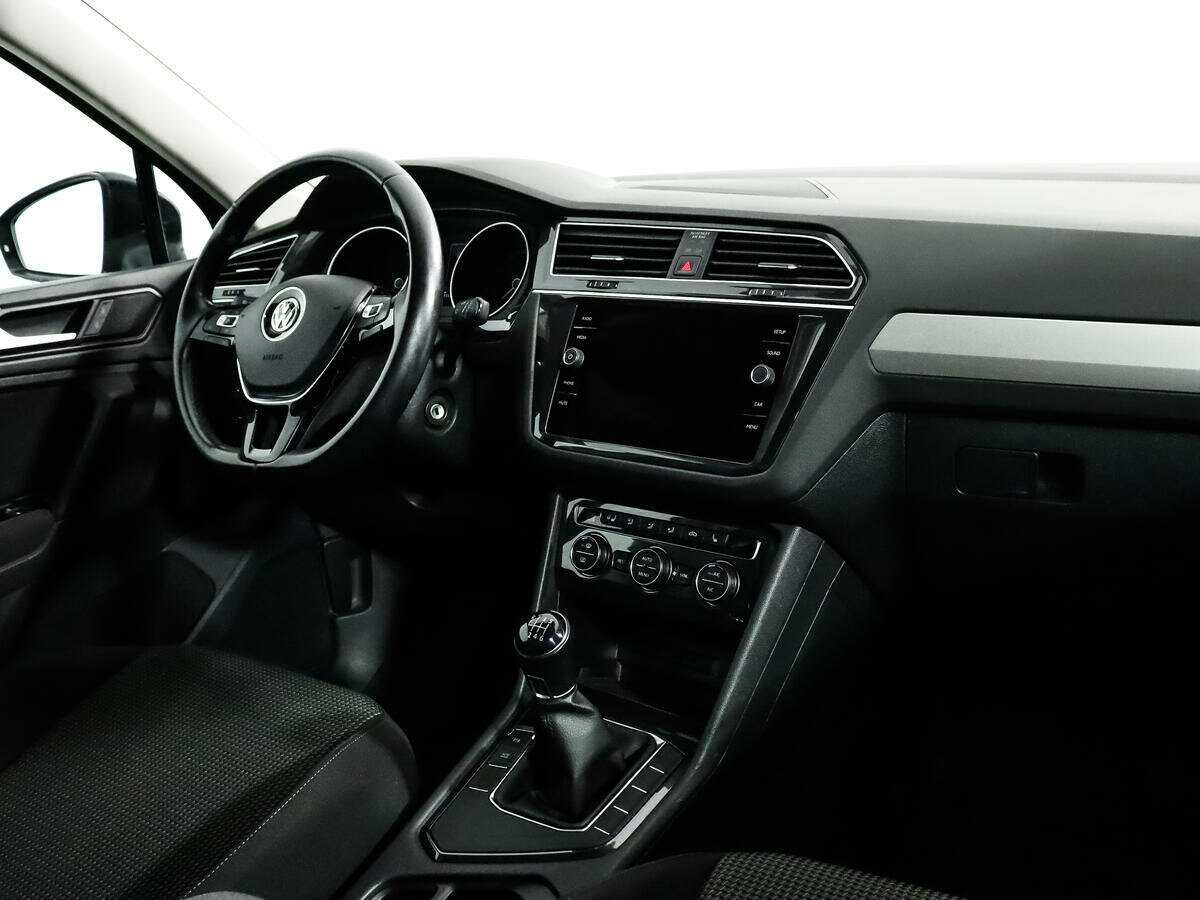 Купить Volkswagen Tiguan с пробегом. Фото: #9