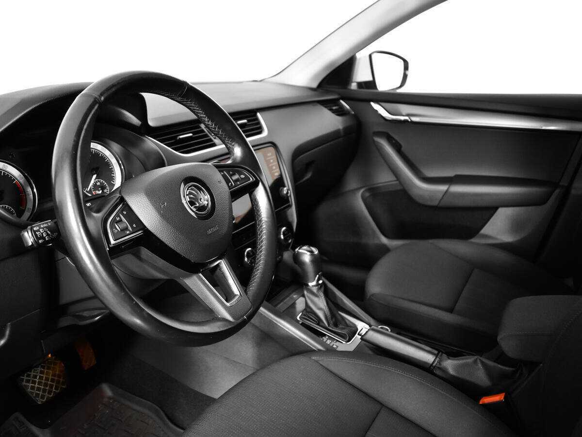 Купить Skoda Octavia с пробегом. Фото: #12