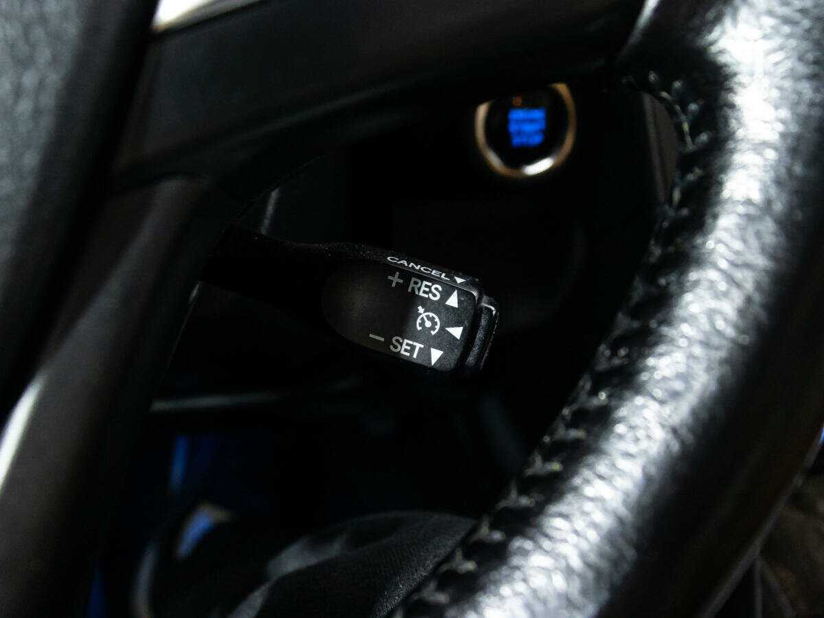 Купить Toyota Camry с пробегом. Фото: #17