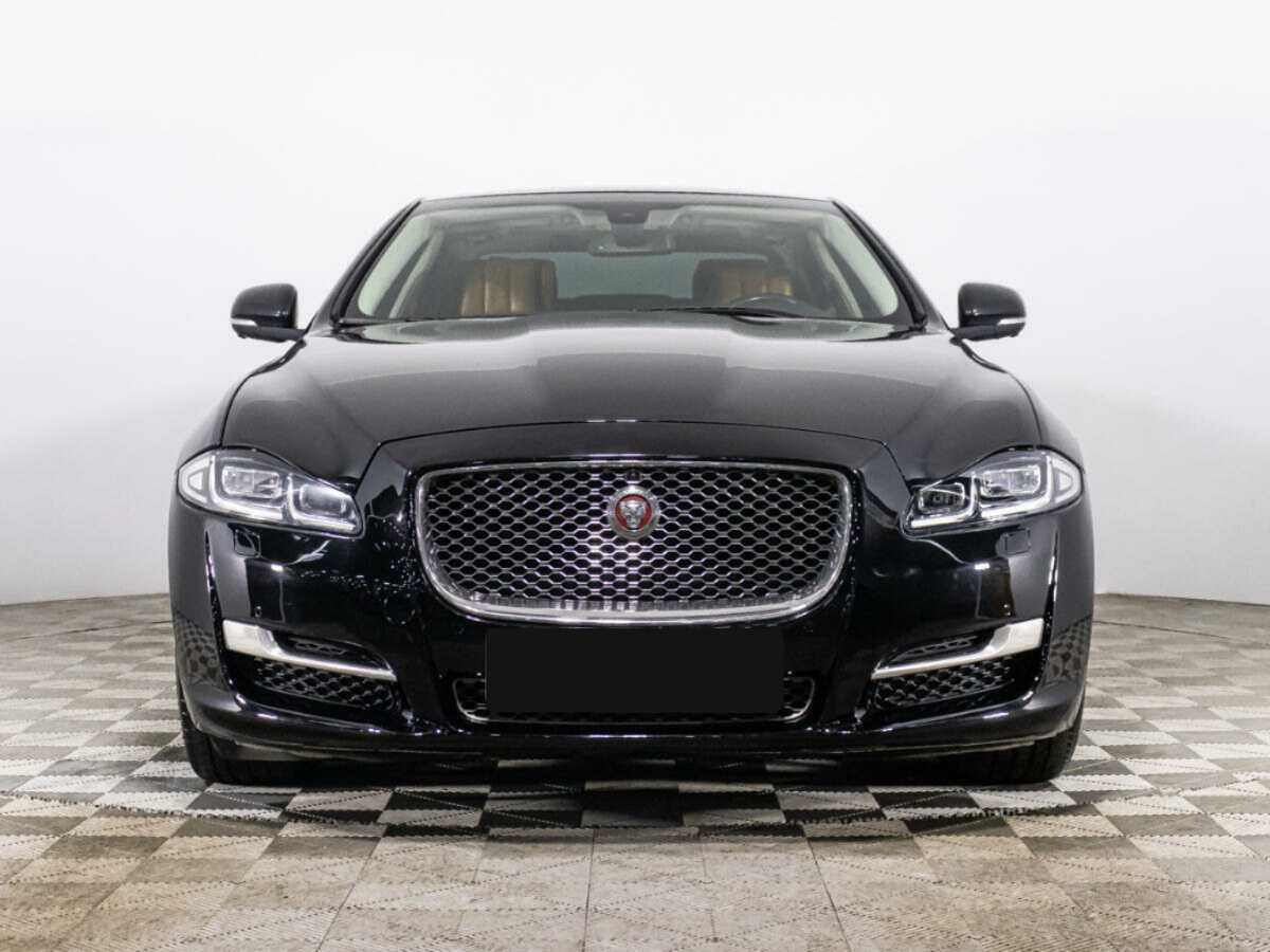Купить Jaguar XJ с пробегом. Фото: #1