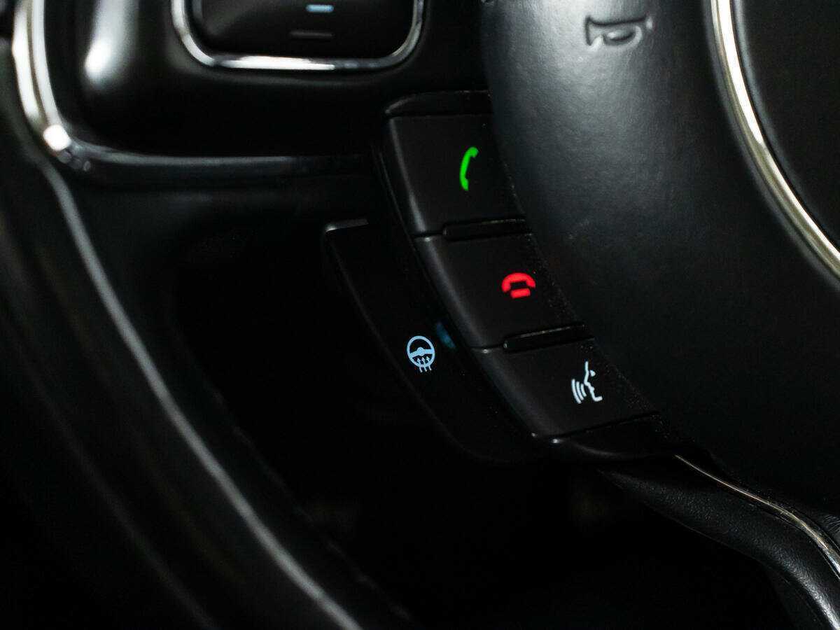 Купить Jaguar XJ с пробегом. Фото: #25