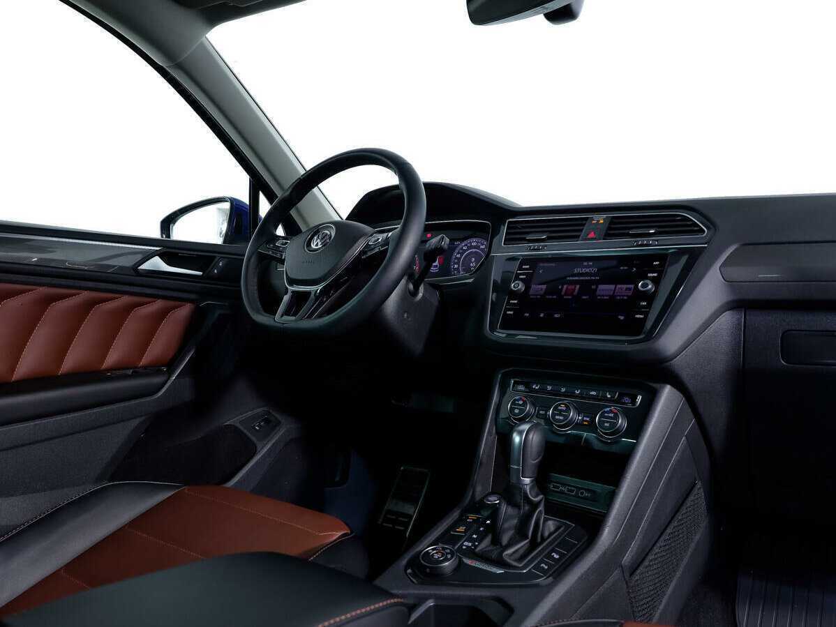 Купить Volkswagen Tiguan с пробегом. Фото: #6
