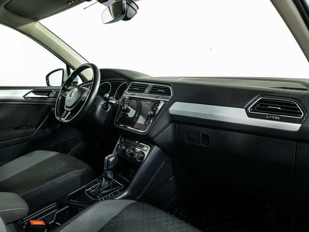 Купить Volkswagen Tiguan с пробегом. Фото: #7