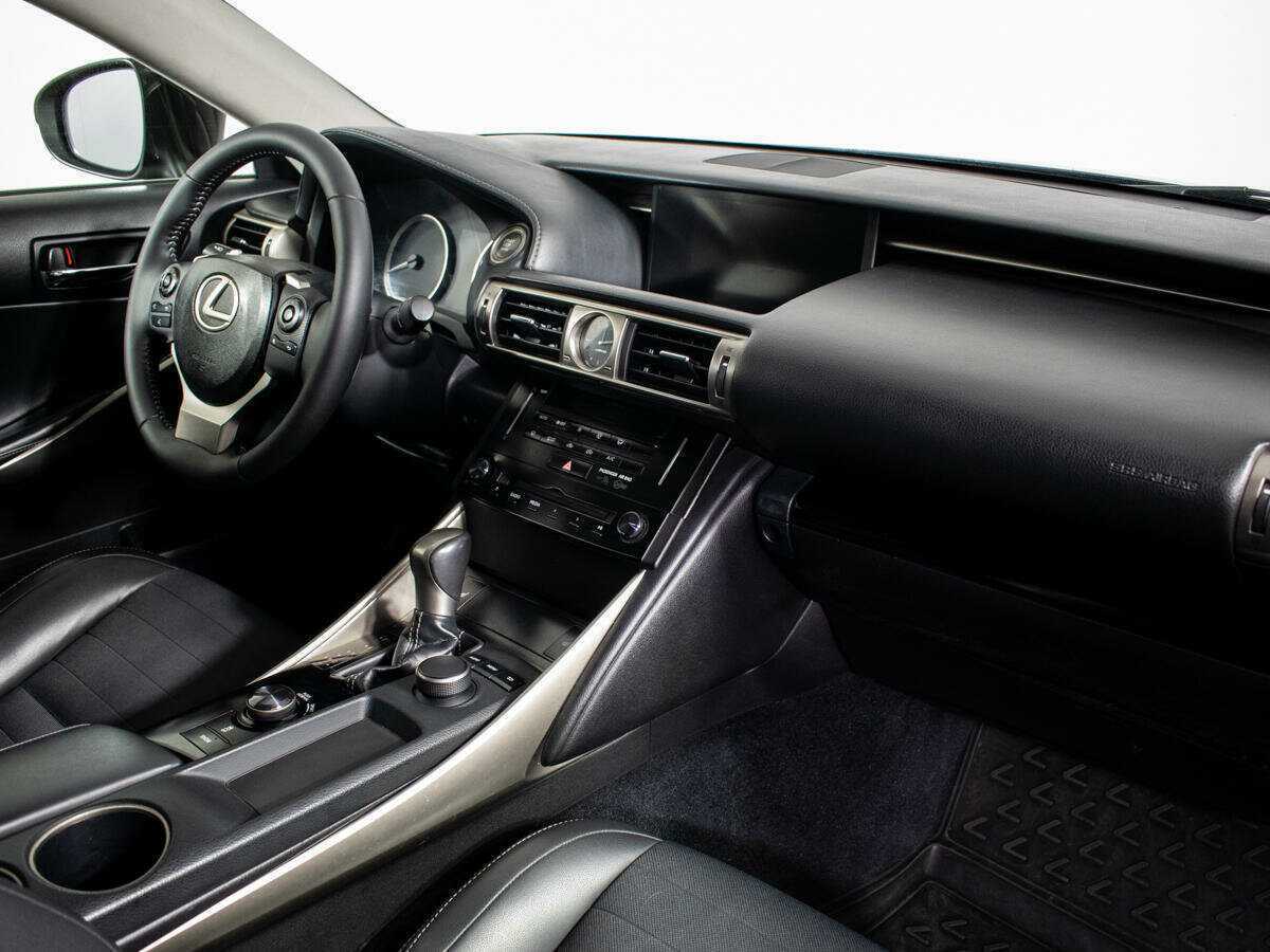 Купить Lexus IS с пробегом. Фото: #7