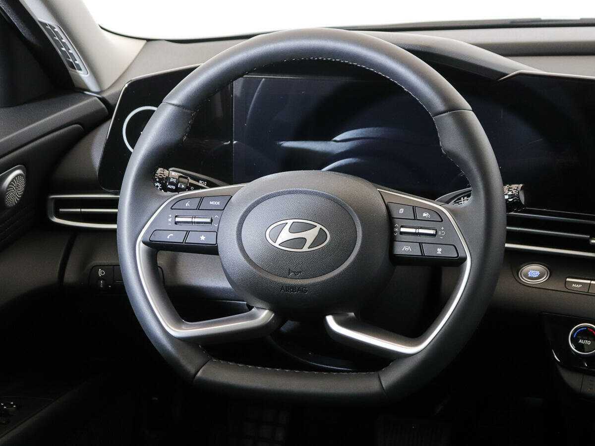 Купить Hyundai Elantra с пробегом. Фото: #14