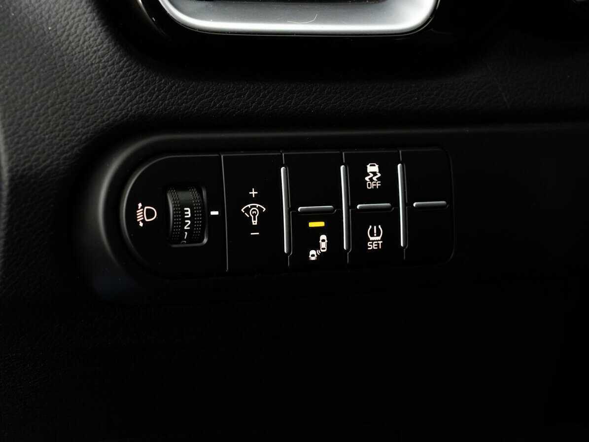 Купить Kia Ceed с пробегом. Фото: #18