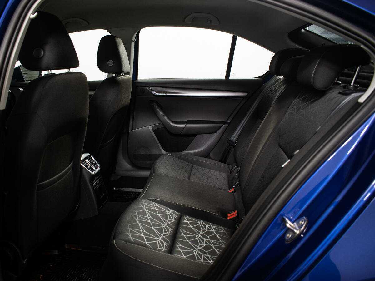 Купить Skoda Octavia с пробегом. Фото: #9