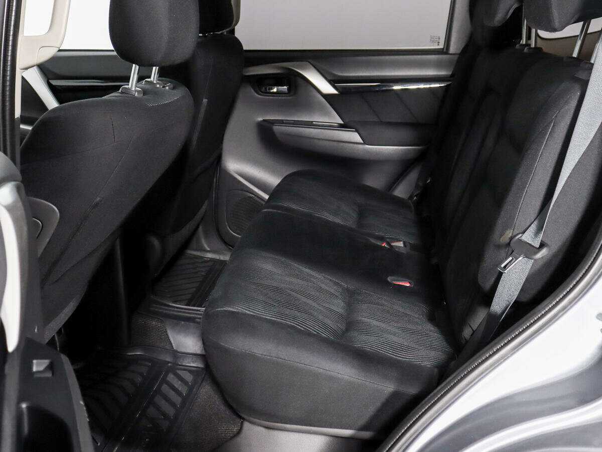 Купить Mitsubishi Pajero Sport с пробегом. Фото: #11