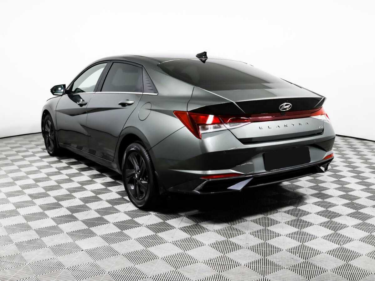 Купить Hyundai Elantra с пробегом. Фото: #6