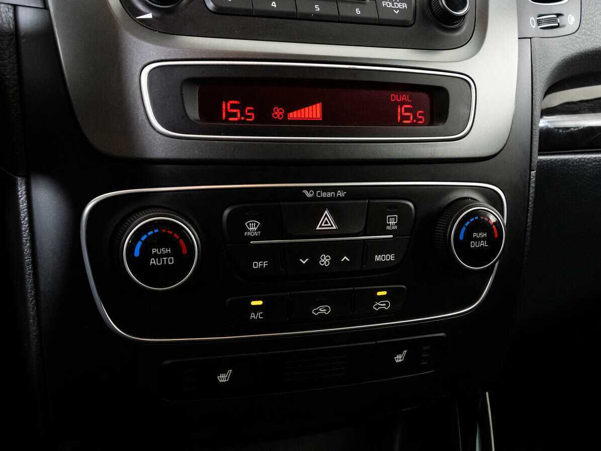 Купить Kia Sorento с пробегом. Фото: #15