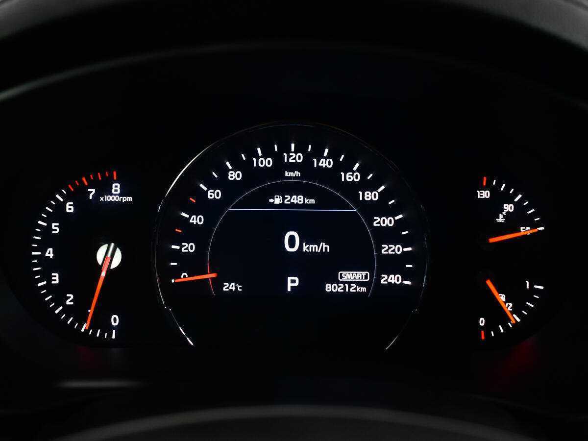 Купить Kia Sorento с пробегом. Фото: #10