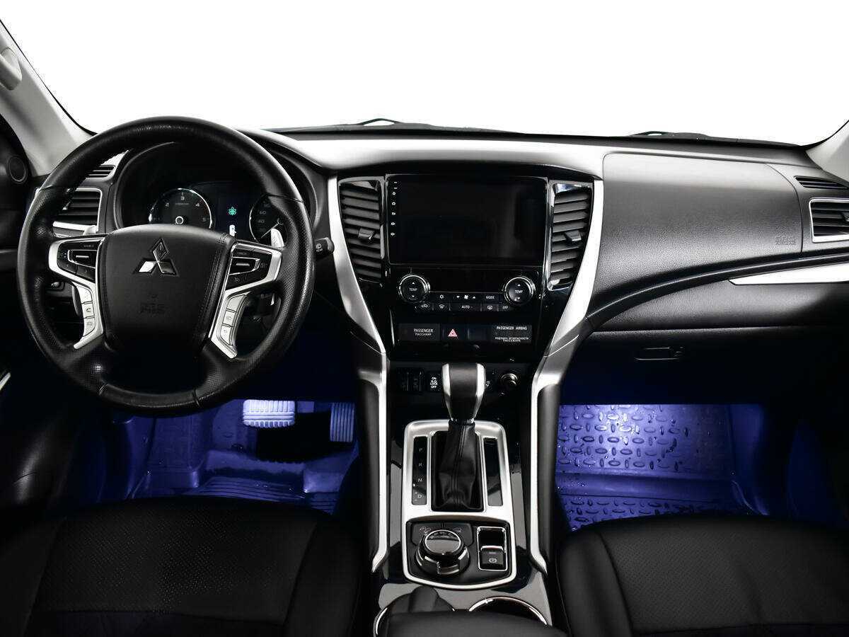 Купить Mitsubishi Pajero Sport с пробегом. Фото: #9