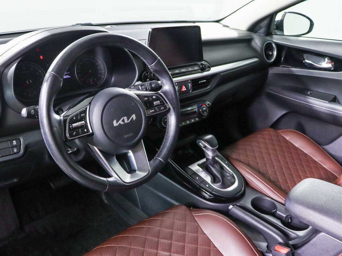 Купить Kia Cerato с пробегом. Фото: #13