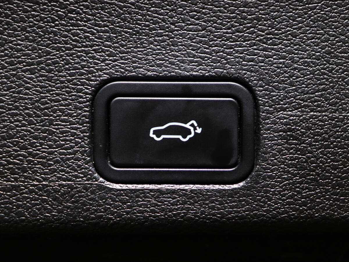 Купить Geely Tugella с пробегом. Фото: #13