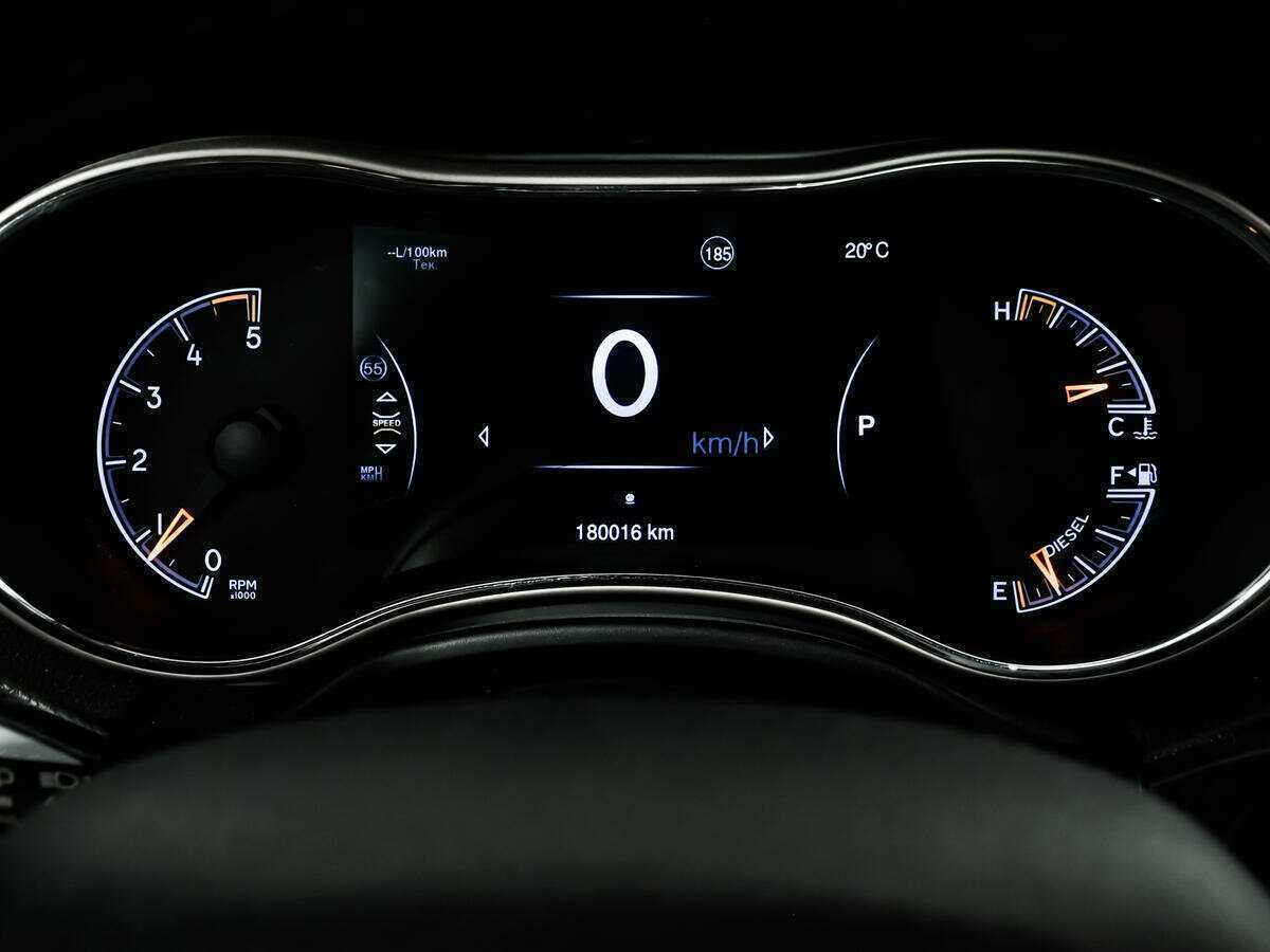 Купить Jeep Grand Cherokee с пробегом. Фото: #9