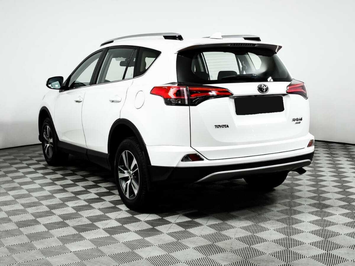 Купить Toyota RAV4 с пробегом. Фото: #6