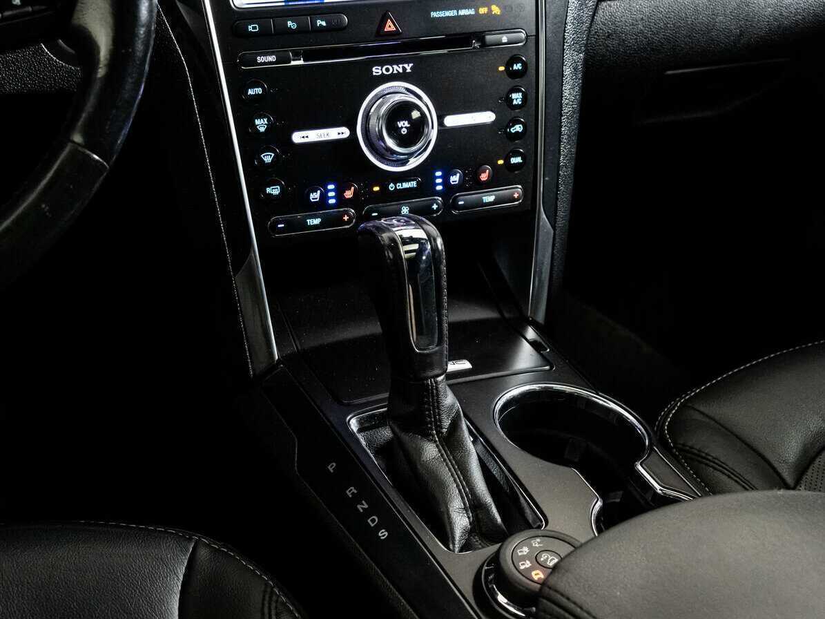 Купить Ford Explorer с пробегом. Фото: #10