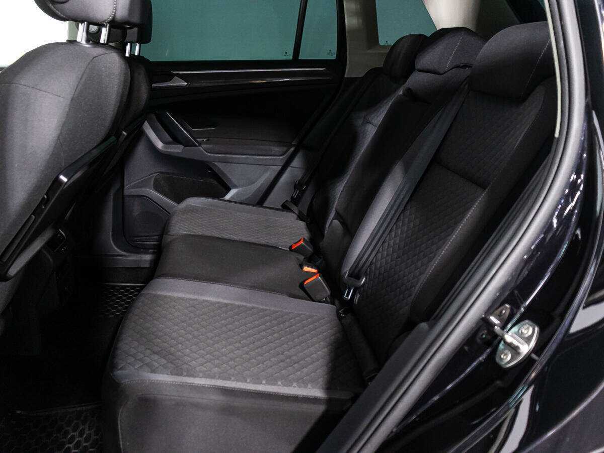 Купить Volkswagen Tiguan с пробегом. Фото: #9