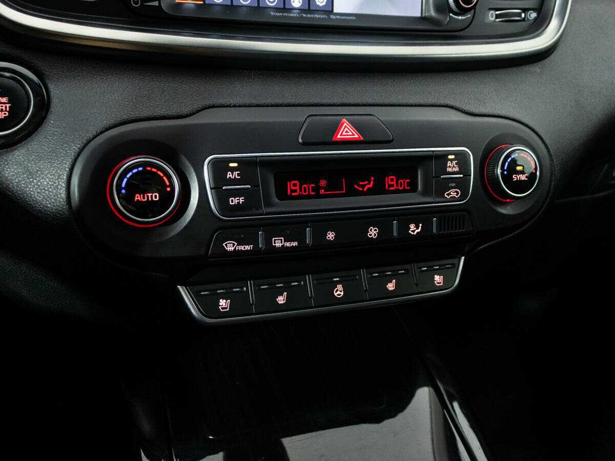 Купить Kia Sorento с пробегом. Фото: #17