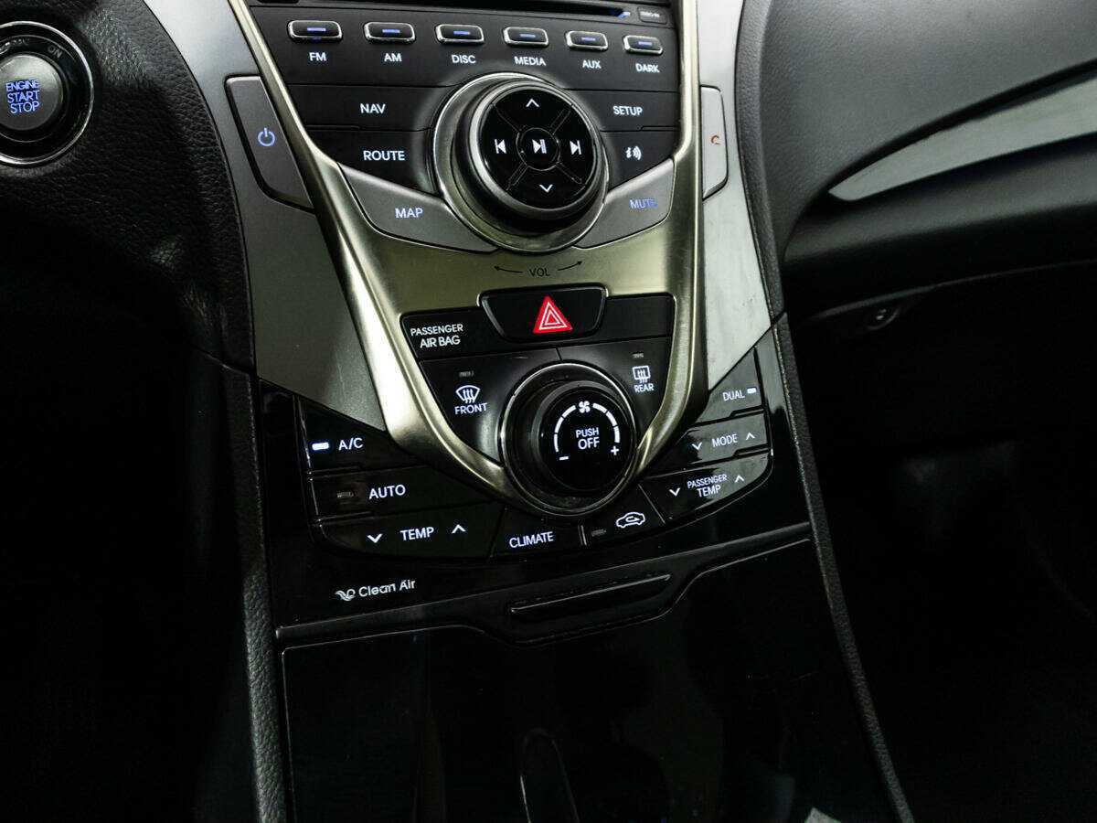 Купить Hyundai Grandeur с пробегом. Фото: #18