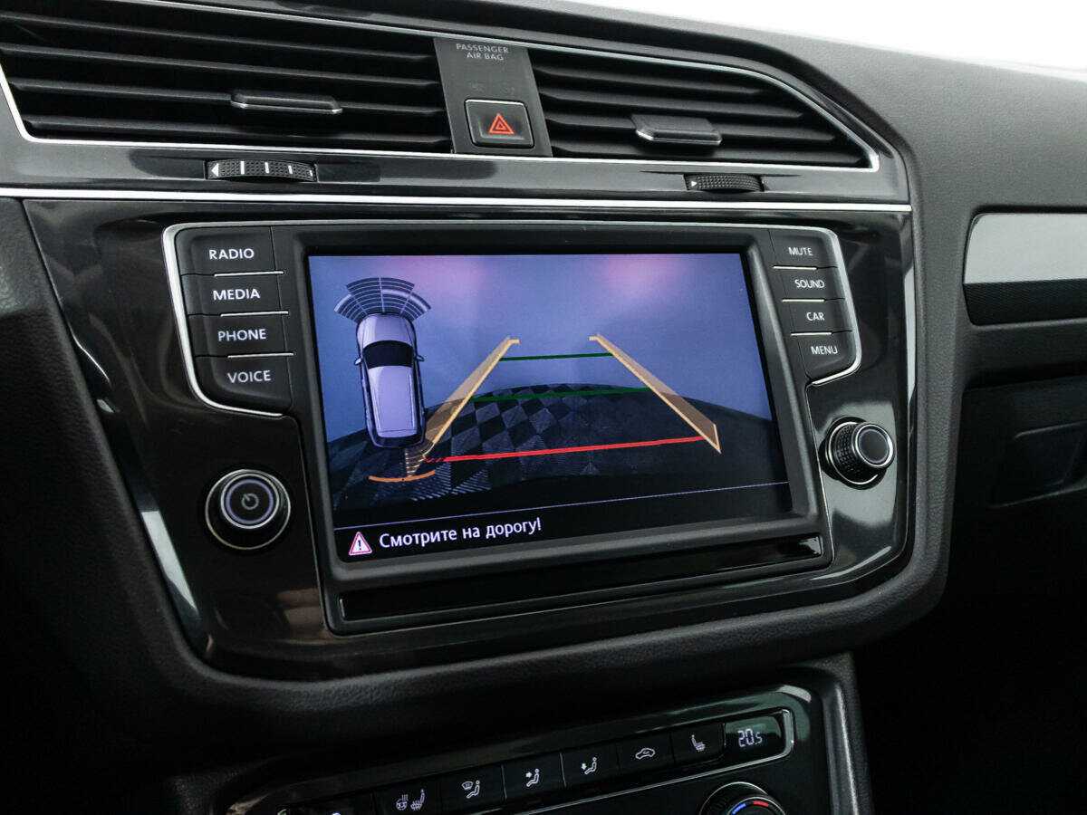 Купить Volkswagen Tiguan с пробегом. Фото: #15