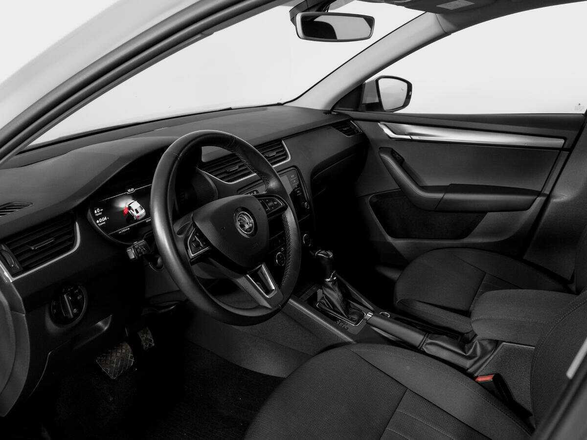 Купить Skoda Octavia с пробегом. Фото: #15