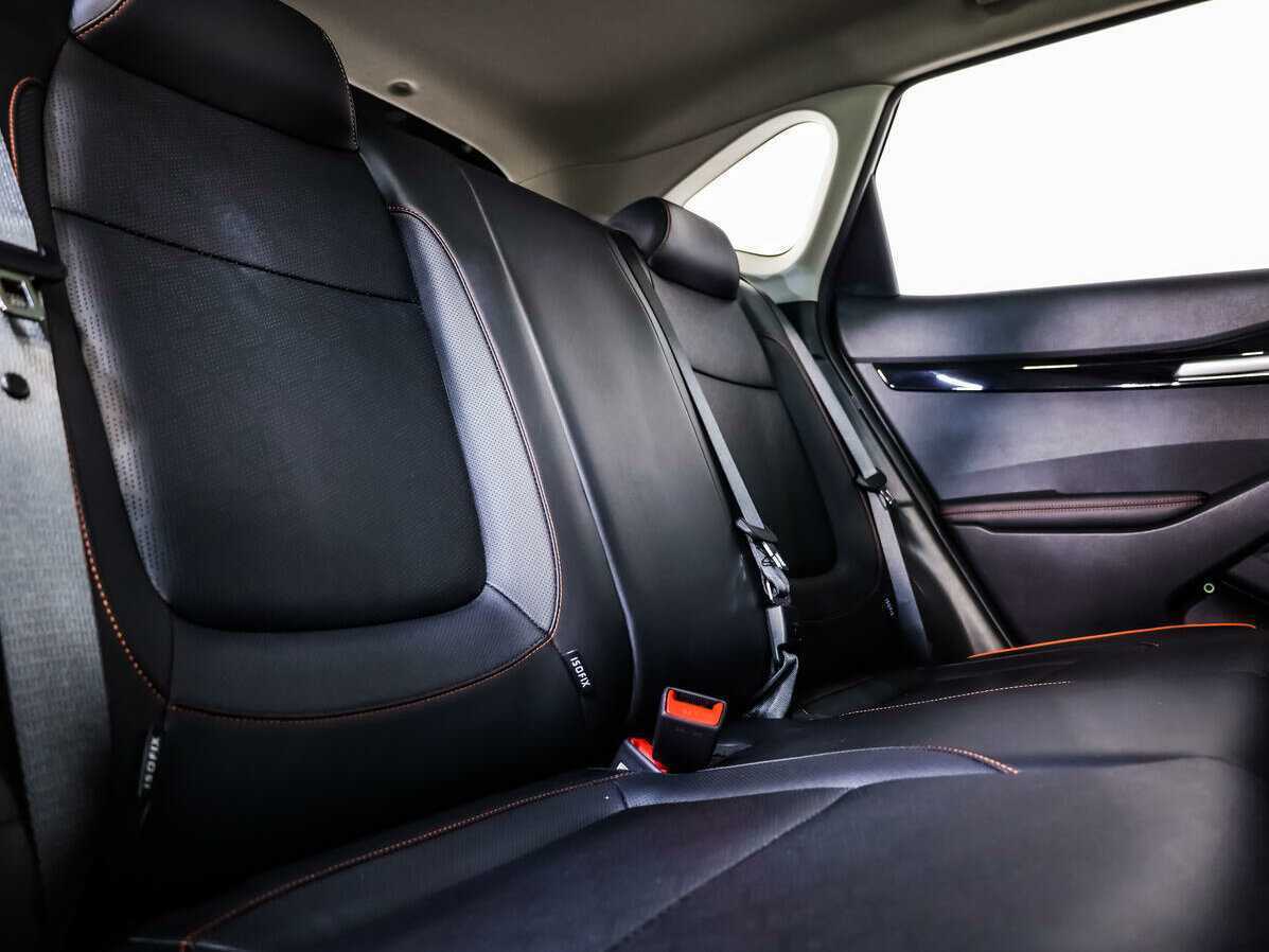 Купить Kia Seltos с пробегом. Фото: #11