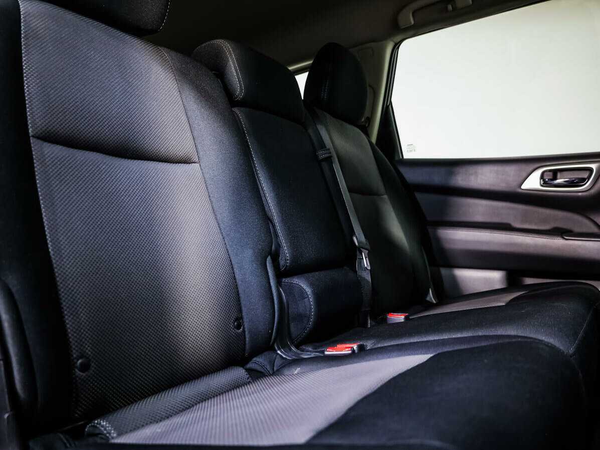 Купить Nissan Pathfinder с пробегом. Фото: #11