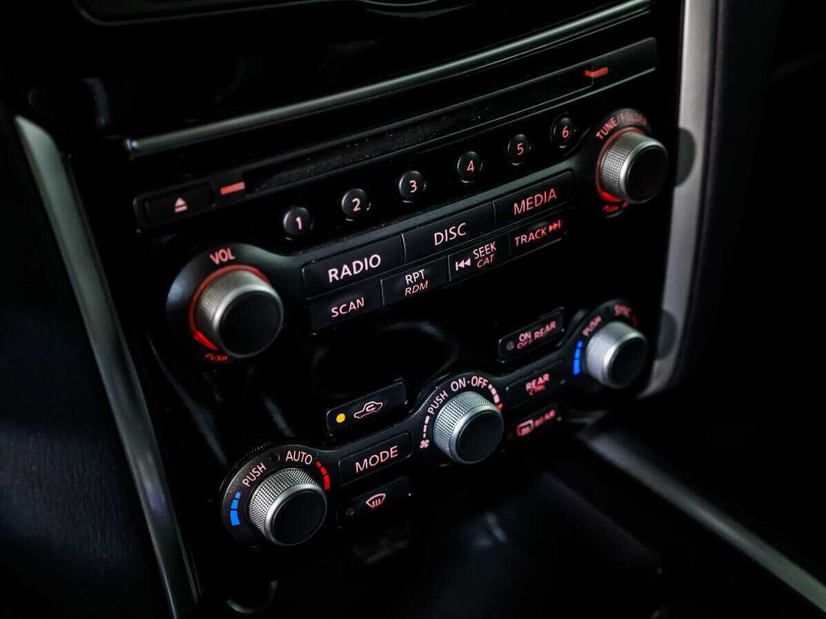 Купить Nissan Pathfinder с пробегом. Фото: #14