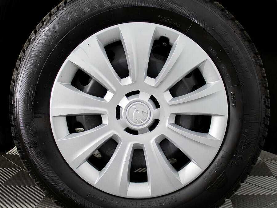 Купить Skoda Karoq с пробегом. Фото: #17