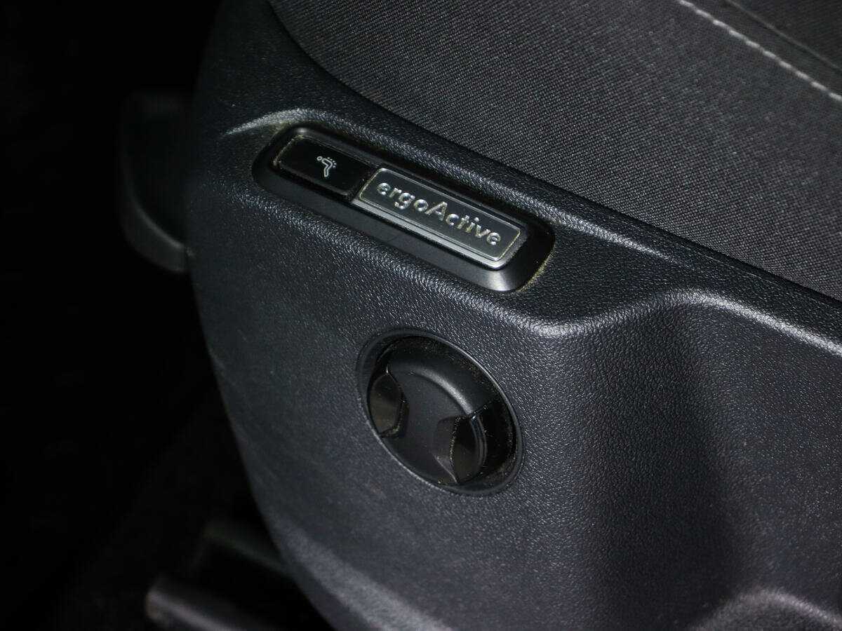 Купить Volkswagen Tiguan с пробегом. Фото: #18