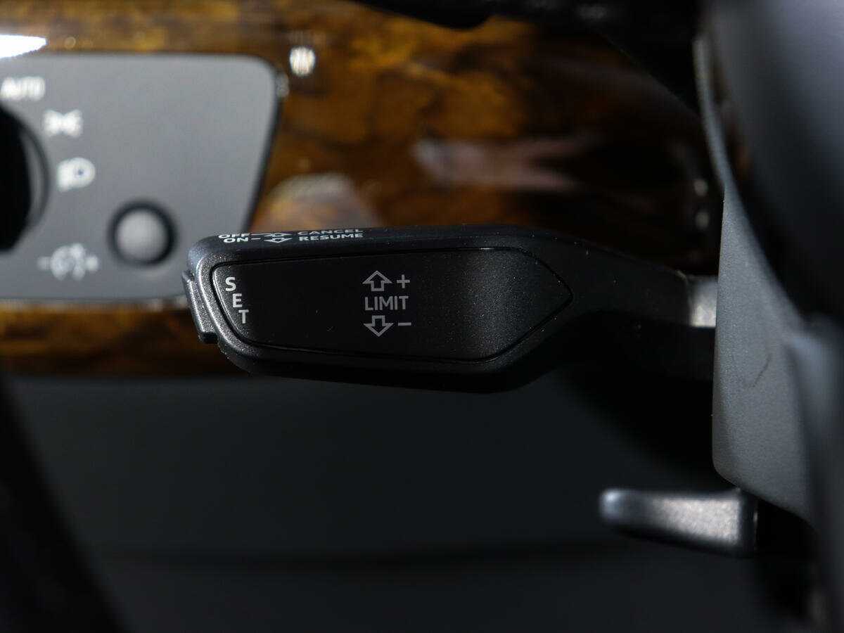 Купить Audi A4 с пробегом. Фото: #18