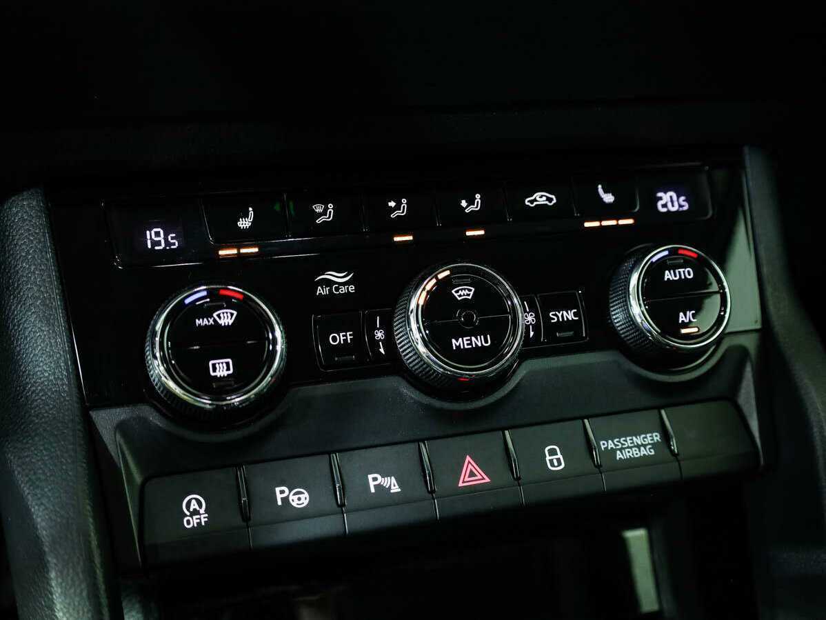 Купить Skoda Karoq с пробегом. Фото: #17