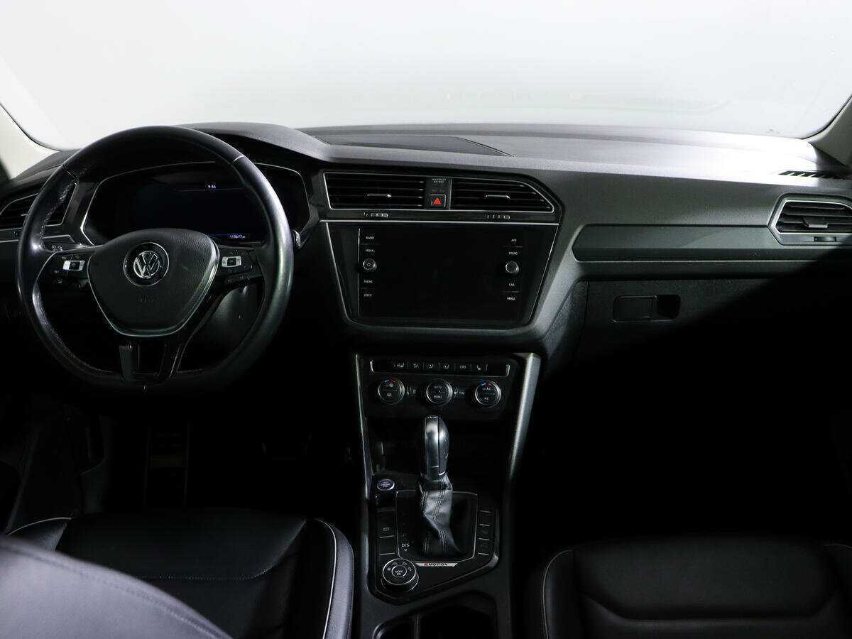 Купить Volkswagen Tiguan с пробегом. Фото: #9