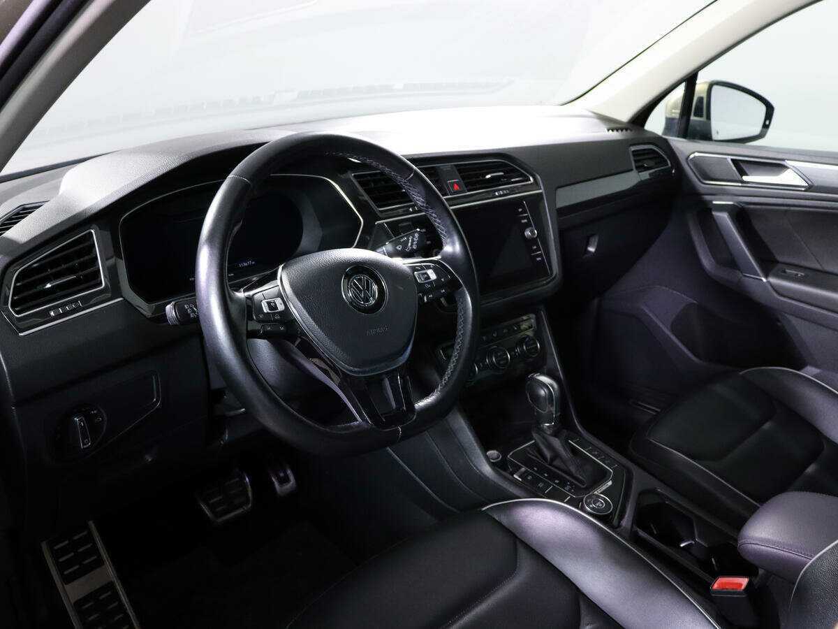Купить Volkswagen Tiguan с пробегом. Фото: #10