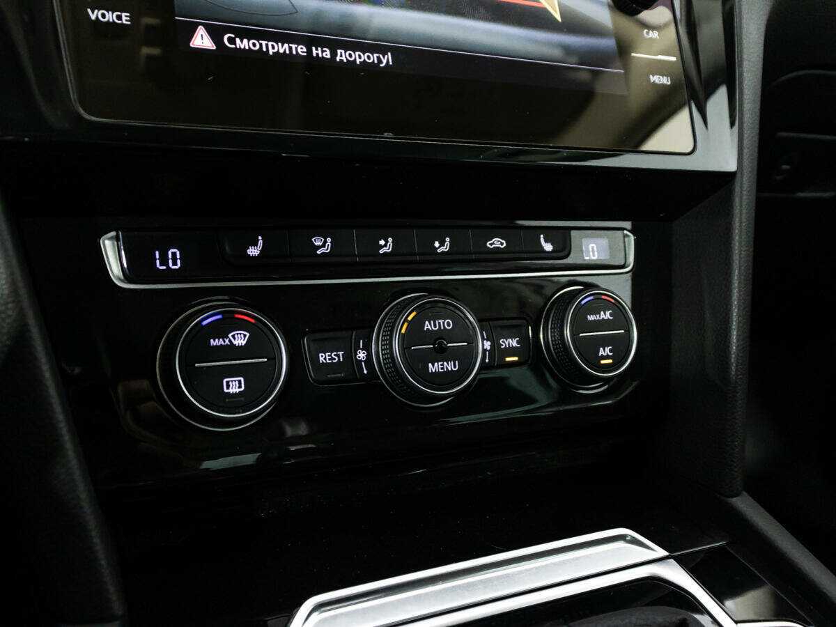 Купить Volkswagen Passat с пробегом. Фото: #15