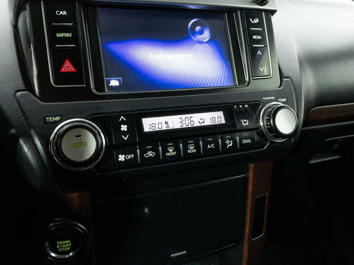 Купить Toyota Land Cruiser Prado с пробегом. Фото: #14