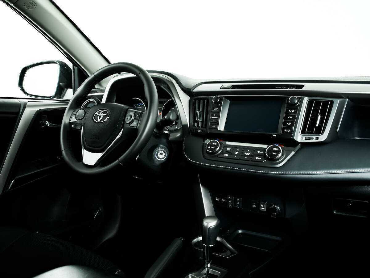 Купить Toyota RAV4 с пробегом. Фото: #8